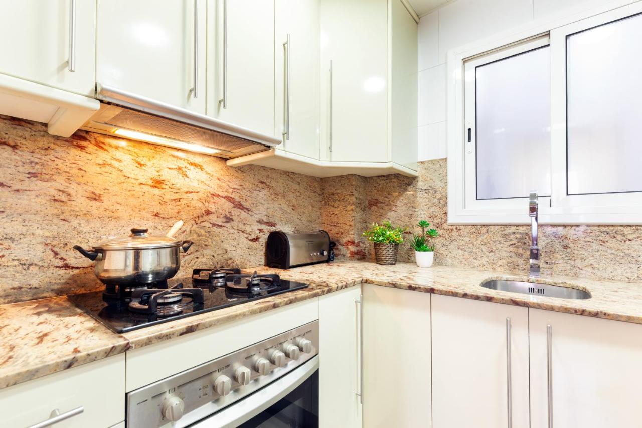 Click&Flat Fira Gran Via Apartment โอสปิตาเล็ต เดอ โยเบรกัต ภายนอก รูปภาพ